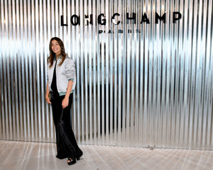 Julia+Restoin+Roitfeld+Longchamp+Spring+Summer+J-kxXWc66Mfx.jpg