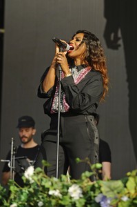         all140918BZNimage112.jpg