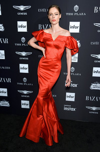 Coco+Rocha+Harper+BAZAAR+Celebrates+ICONS+WbGJ5EYrZiux.jpg