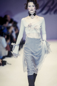 81212829_Blumarine1993WomenRTW51.thumb.jpg.82814973db98dfc40de5b15ae75b8711.jpg