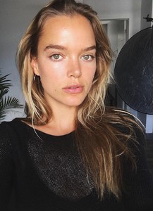 Zo Nowak 452.jpg