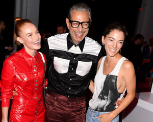 833773141_SofiaSanchezdeBetakCalvinKleinCollectiongH2iB3oqb0Mx.thumb.jpg.8d89e5474d18ee58660f19c4feff05a6.jpg