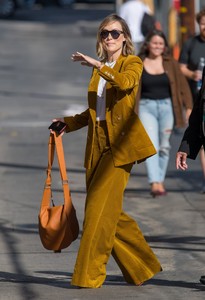        oli220918BZNimage6.jpg
