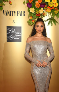 Shanina+Shayk+Vanity+Fair+Saks+Fifth+Avenue+A7V9bdt96kjx.jpg