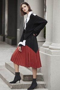 964734-800w.thumb.jpg.e419684187ff9ffa3d7e4fea2f43d58e.jpg