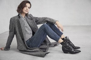 964748-800w.thumb.jpg.749d7132a16ddbab112a70de5d7955c8.jpg