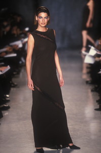 976576483_DonnaKaran1997WomenRTW99.thumb.jpg.d7fdb81174028cc2168df1fb0b6c190a.jpg