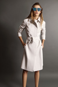 AM6_T4386_white_SMR.jpg