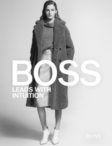 BOSS-FW18-David-Sims-09-620x804.thumb.jpg.2b36d7778af8ad3f3f05a651ff5127f8.jpg