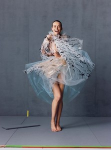 Birgit-Kos-Images09.thumb.jpg.b6c43acc904e07e8ded453f98923cb8d.jpg