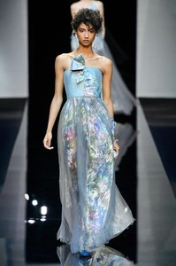 Giorgio-Armani-RS19-0567.thumb.jpg.5a89bf6d7b546fa053ab0e03b5d37b54.jpg