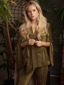 Lottie-Moss-ELLE-Bulgaria-October-2018-Anna-Zesiger-8.thumb.jpg.03b8cb281de1b3466587339e2c90e7b9.jpg