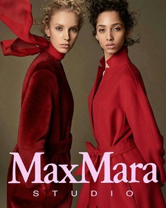 MaxMara_1.thumb.jpg.213582a0c379cfd24835c91c476dae7e.jpg