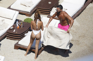 Nabilla-Benattia-Sexy-TheFappeningBlog.com-4.jpg