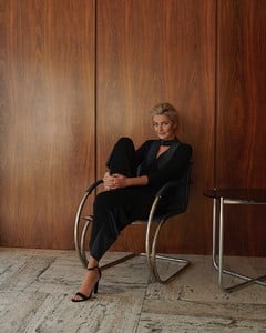 Paulina-Porizkova-ELLE-Czech-Andreas-Ortner-3.thumb.jpg.3b5839bd0bfe7990e980df3038a5b366.jpg