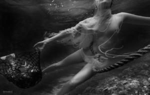 Sea-Hunters-Tony-Duran-Erotic-Nudes-21.thumb.jpg.d046569fa592f8272cfbe1048d2ebb5f.jpg