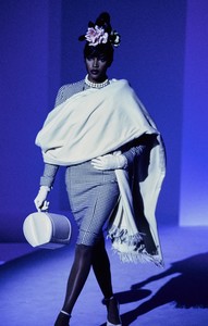 THIERRY-MUGLER-FALL-1995-RTW-28-NAOMI-CAMPBELL.thumb.jpg.ee03795a037e9e8141ee1cf4d5d85c02.jpg