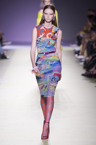 Versace-RS19-0580.thumb.jpg.ca5e88fd6c852e3f44bfbb0456077e4e.jpg