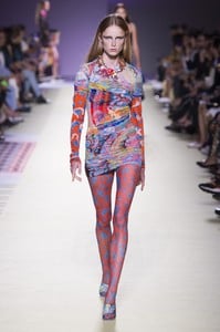 Versace-RS19-0609.thumb.jpg.bfe7ff5becc910bc0a33d2e75fc819cb.jpg