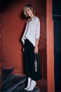Zara-Fall-Winter-2018-Sweater-Lookbook09.thumb.jpg.5fa3014678d368c15ccda60e70e0207f.jpg
