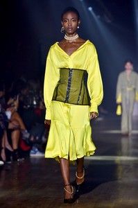 adeam-rtw-s19-10(1).thumb.jpg.a427f52f03d3ade5010959bbe4851ef4.jpg
