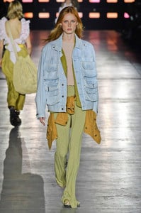 alberta-ferretti-59(1).thumb.jpg.8100065fe15a0c49f7ef8e2155cd9c51.jpg