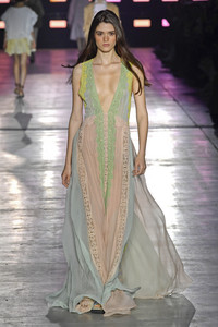 alberta-ferretti-78(1).thumb.jpg.da454713163196646eff0fd38bf5fa7c.jpg