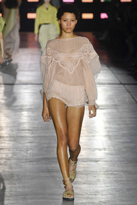 alberta-ferretti-97(1).thumb.jpg.fcd29a77ded986bb77bd6d788505b3ca.jpg