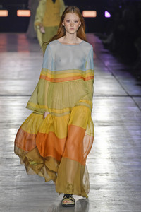 alberta-ferretti-99(1).thumb.jpg.aff7083b2b66b4bfca6d9e020cd7c7ce.jpg