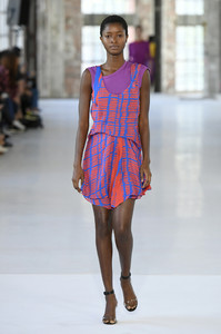altein-rtw-spring-2019-paris-fashion-week-pfw-030(1).thumb.jpg.cca6eb7ccfc8ad986cf5903bbd10ba96.jpg