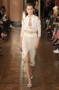 altuzarra-rtw-spring-2019-paris-fashion-week-pfw-009(1).thumb.jpg.7c0565aff78d7ef670aeb8cf8450776b.jpg