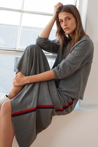 athleisure-adette03-clea03_2016.thumb.jpg.1914014f19b4d69dfc0fb7aaf28e1e00.jpg