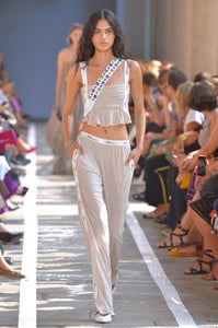 blumarine-rtw-spring-2019-milan-fashion-week-ffw-010(1).thumb.jpg.a93eb575d46c6121868aa26a999c56eb.jpg