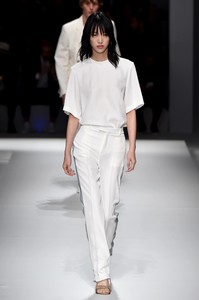 boss-rtw-s19-58(1).thumb.jpg.d0457af4d5705b75435b54fd99e0bdc1.jpg