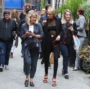 cara-delevigne-and-ashley-benson-out-in-toronto-09-09-2018-3.jpg