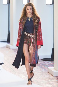 chloe-rs19-2490.thumb.jpg.2ae7d4d9a3116fef0210f5967424bda5.jpg