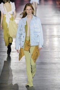 defile-alberta-ferretti-printemps-ete-2019-milan-look-2.thumb.jpg.19f42b4af4bcb69f5d6b19aa3081a610.jpg