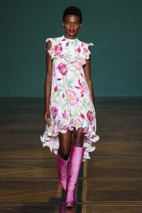 defile-andrew-gn-printemps-ete-2019-paris-look-30.thumb.jpg.56b36db3513103d3ce8bbc23f0025232.jpg
