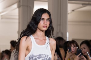 defile-brognano-printemps-ete-2019-milan-look-32.thumb.jpg.baa52e09c934eaf6deddccfe8b0660c8.jpg