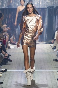 defile-isabel-marant-printemps-ete-2019-paris-look-38.thumb.jpg.e25b75bbc2b6d994e83878f7c2eb0c7c.jpg