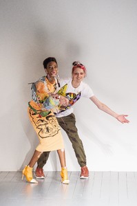 defile-matty-bovan-printemps-ete-2019-londres-look-26.thumb.jpg.67fb2d522fde1b52fa50e1d28dedd9f9.jpg
