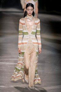 defile-missoni-printemps-ete-2019-milan-look-9.thumb.jpg.23453eb88862a3fa99c8106df453d3b4.jpg