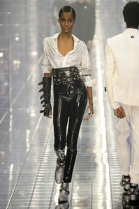 defile-philipp-plein-printemps-ete-2019-milan-look-4.thumb.jpg.a1e18bf6d62d93f380465849b7911ea6.jpg