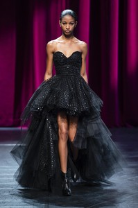 defile-redemption-printemps-ete-2019-paris-look-47.thumb.jpg.8efa3472051d7c7e64d11063ff55eccd.jpg