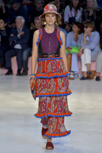 etro-2019-milan-fashion-week-collection0081(1).thumb.jpg.f0ac431acc57c989cc30d722bf1f81ba.jpg