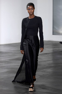 gabriela-hearst-s19-gg-30(1).thumb.jpg.fbf74ee95e596a132901f438be2201fa.jpg