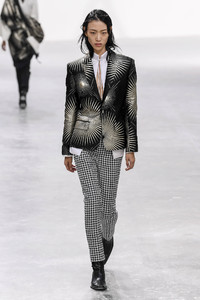 haider-ackermann-rtw-spring-2019-paris-fashion-week1987(1).thumb.jpg.8e7bda671902dfc7bef364724f34f0ab.jpg