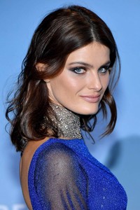 isabeli-fontana-attends-the-gala-for-the-global-ocean-in-monte-carlo-monaco-260918_14.jpg