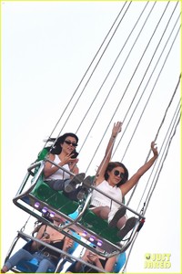 kourtney-kardashian-takes-her-kids-to-malibu-chili-cook-off-04.jpg