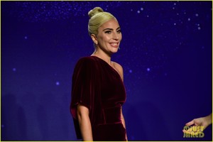 lady-gaga-bradley-cooper-star-is-born-tiff-06.jpg
